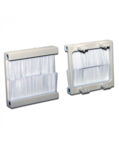 Вставка с черным щеточным вводом, 45х45 LANMASTER (LAN-SIP-23BR-BK) в Северске Коннекторы ВО Pintop.ru