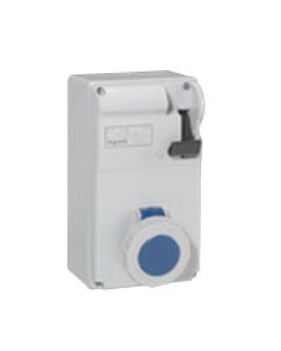 Щиток комбинированный Legrand 056629 в Северске Щиты электрические Pintop.ru